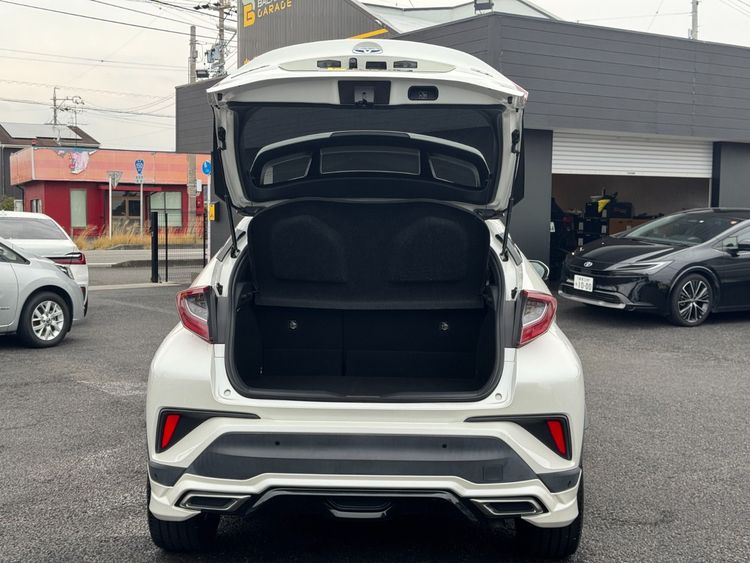 TOYOTA C-HR G HIBRIDO thumbnail 24