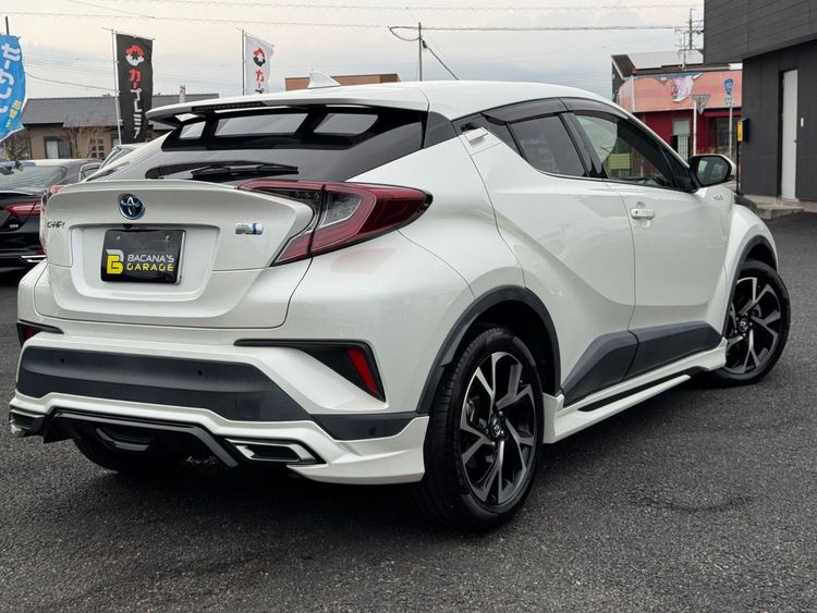 TOYOTA C-HR G HIBRIDO thumbnail 23