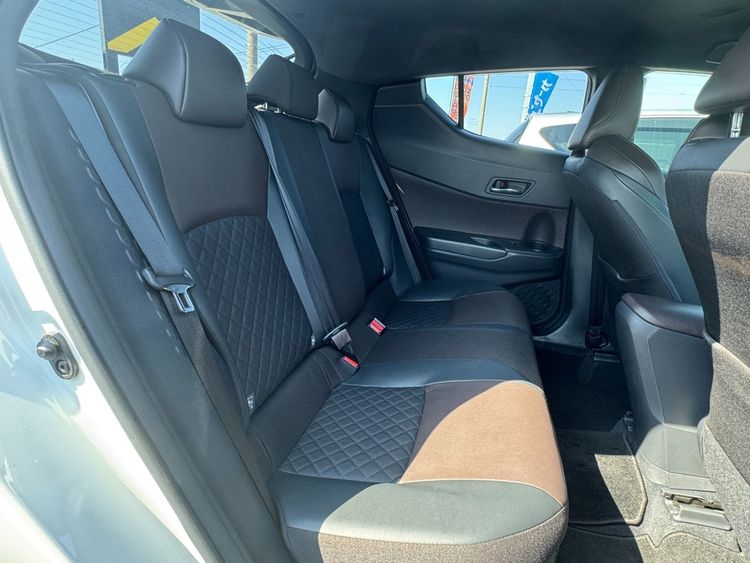 TOYOTA C-HR G HIBRIDO thumbnail 27