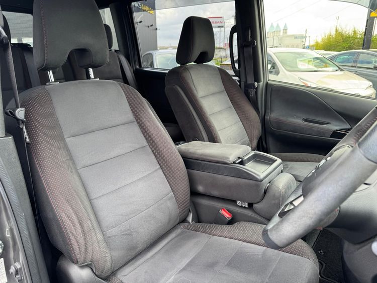 NISSAN SERENA NISMO HIBRIDO thumbnail 13