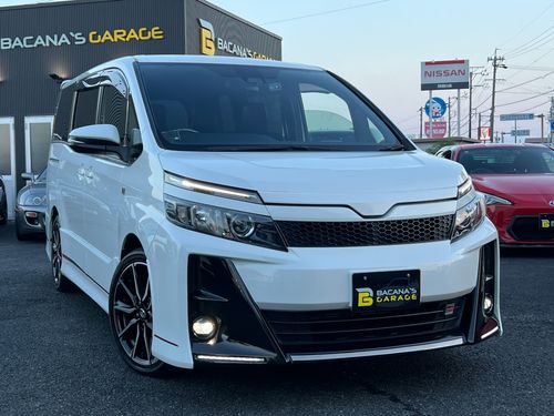 TOYOTA VOXY GR SPORT